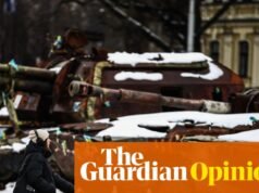 La opinión de The Guardian sobre el cuarto aniversario de la guerra de Putin: Ucrania está agotada, pero no rota | Editorial
