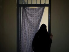 El nuevo código penal afgano fija 15 días de prisión por golpear a la esposa y 5 meses por pelear con animales.