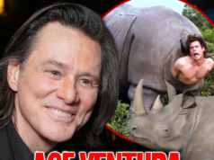 Jim Carrey Butt Birth Mechanical Rhino de “Ace Ventura” a subasta