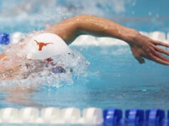 Texas arrasa en natación de la SEC mientras toma forma una nueva era