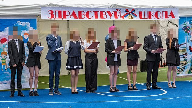 89388293-15518031-Pupils_attending_the_Russian_Embassy_school_in_London_are_seen_s-a-1_1769980614949.jpeg