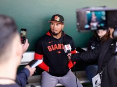 SF Giants expresan confianza en la defensa de Luis Arráez en segunda base