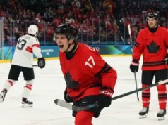 Macklin Celebrini, Connor McDavid y Nathan MacKinnon unidos en la victoria de Canadá