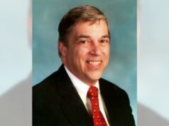 18 de febrero: Ex agente del FBI acusado de espiar para Rusia