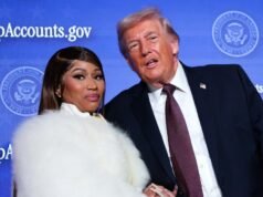 Nicki Minaj recibe una Biblia firmada por Donald Trump y la califica de “significativa”