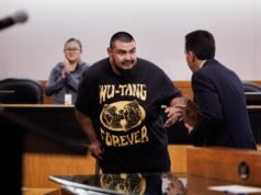 Hombre honrado por exponer abuso sexual por parte de ex miembro del Concejo Municipal de San José