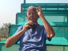 Un aficionado al críquet viaja desde el Reino Unido a Hubli-Dharwad para la final del Trofeo Ranji