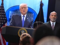 JPMorgan admite haber cerrado cuentas de Trump tras ataque del 6 de enero