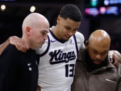 Keegan Murray de los Kings estará fuera al menos 2 semanas después de volver a torcerse el tobillo