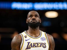 LeBron James fuera el martes contra los Spurs, poniendo fin oficialmente a su racha sin precedentes de 21 años All-NBA