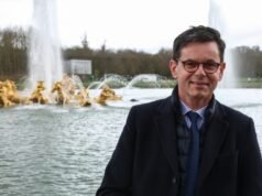 El director del Palacio de Versalles se hará cargo del Louvre, según una fuente de la AFP