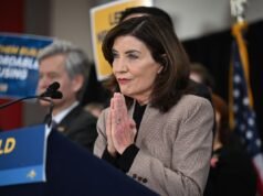 La demagogia interesada de Hochul contra ICE es solo otro regalo para la extrema izquierda