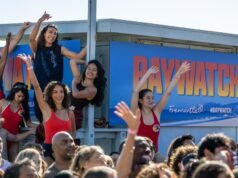 El elenco de ‘Baywatch’ recupera los años 90 con audiciones en persona