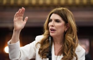 La presidenta Julie Menin tiene un plan sólido para combatir el creciente odio judío en Nueva York