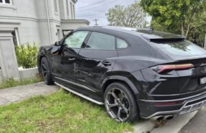 El viaje de 15 horas de un adolescente en un Lamborghini robado termina en un accidente tras una persecución policial en toda la ciudad