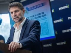 Los norteños no serán evacuados de sus hogares después de los ataques de Hezbollah, dice Smotrich