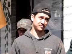 El hijo adolescente de Dezi Freeman arremete contra la muerte de su padre: “repugnante”