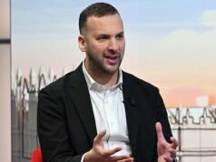 El líder verde Polanski dijo que era “absolutamente escandaloso” que Gran Bretaña no hubiera condenado el ataque “ilegal y no provocado” de Trump contra Irán y dijo que el Reino Unido debería cortar los lazos con Estados Unidos.