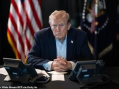 Trump lanza insultos MUY cortantes a Megyn Kelly y Tucker Carlson después de que los dos conservadores criticaran su bombardeo a Irán.