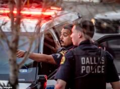 Hombre arrestado con armas afuera del partido electoral Ken Paxton