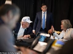 Susie Wiles en el centro del pánico de los ‘gritos’ dentro de la Casa Blanca de Trump mientras la guerra de Irán dispara el gas