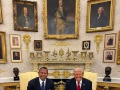 Donald Trump sonríe y posa con Alex Rodríguez años después de llamar a la MLB una ‘droga’ y ‘una broma’