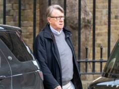 Peter Mandelson ya no está en libertad bajo fianza y ha sido puesto en libertad bajo investigación tras haber sido detenido y “confiscado su pasaporte”.