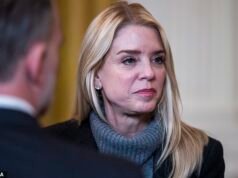 Pam Bondi se muda a una vivienda militar segura en medio de amenazas de cárteles e indignación por los archivos de Epstein
