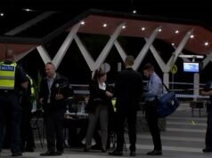 El último acto desinteresado del Buen Samaritano antes de ser asesinado a puñaladas en una estación de tren en Mernda, Melbourne