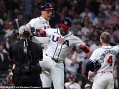 El equipo de EE. UU. evita el susto contra Gran Bretaña mientras Kyle Schwarber salva el día en el enfrentamiento del Clásico Mundial de Béisbol