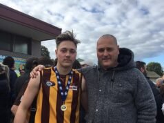 El buen samaritano ha sido identificado como Aidan Becker después de que fue asesinado a puñaladas mientras protegía a un escolar en Melbourne.