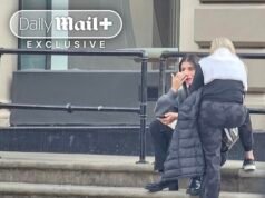 Momento en que la esposa del hermano de Alexander se desploma en la calle entre lágrimas: El dramático relato minuto a minuto del colapso total de la familia tras el veredicto de culpabilidad los deja temblando