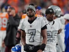 Geno Smith regresa a los Jets en un intercambio impactante después de una temporada de terror con los Raiders