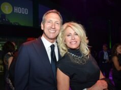 El fundador de Starbucks dice que DEJARÁ su ciudad natal de Seattle para ir a Florida en medio de un controvertido impuesto sobre el patrimonio… mientras el gigante del café comienza a trasladar al personal de su sede en Tennessee.