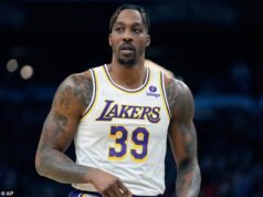 El ícono de la NBA, Dwight Howard, toma una decisión dramática sobre su futuro cuando la furiosa llamada de su esposa al 911 surge en medio de un divorcio.