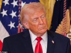 Trump afirma que Estados Unidos está “destruyendo totalmente” a Irán y amenaza con actuar HOY.