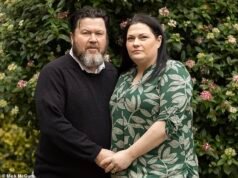 Expusimos el soborno de £ 20.000 al jefe de enfermería y ahora nos sentimos reivindicados, dicen los trágicos padres de la niña.