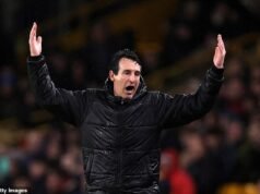 Jamie Carragher nombra al entrenador de la Premier League que debería ser el favorito para convertirse en el técnico del Man United este verano