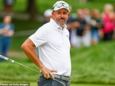 Crece la preocupación por la estrella del golf Phil Mickelson que se retira del cuarto evento consecutivo debido a un misterioso asunto personal