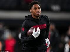 Los New York Giants firmarán al receptor abierto Darnell Mooney por $ 39 millones para darle a Jaxson Dart otra arma