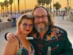 La viuda del motociclista peludo Dave Myers recibirá una enorme suma de dinero tras liquidar una de las compañías de televisión de su difunto marido.