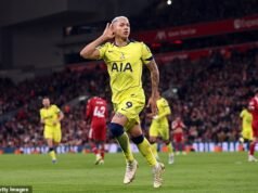 Liverpool 1-1 Tottenham: Igor Tudor demuestra que le queda vida en su mandato con los Spurs, pero los mansos Rojos le dan la vuelta nuevamente con un caótico empate tardío que acerca a Arne Slot a dejar Anfield, escribe IAN LADYMAN