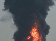 Un dron iraní provoca un infierno cerca del aeropuerto de Dubai mientras Trump advierte que la OTAN enfrenta un futuro “muy malo” si los aliados se niegan a ayudar a asegurar el Estrecho de Ormuz.