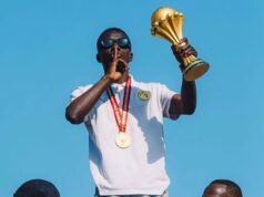 Senegal SE NIEGA a devolver el trofeo de la Copa Africana de Naciones y califica de “corrupta” la decisión de despojarlo y entregárselo a Marruecos 58 días después, tras abandonar el campo antes de ganar