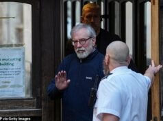 Gerry Adams siempre “se rodeó de prisioneros del IRA”, incluido un guardaespaldas de larga data que estuvo involucrado en el famoso ataque funerario de 1988 contra dos soldados del ejército británico, según escuchó el Tribunal Superior.