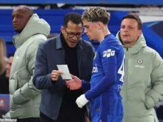 El comportamiento de Liam Rosenior con Alejandro Garnacho es calificado de “loco” por la ex estrella del Chelsea, ya que el ex técnico de Inglaterra afirma que los jugadores se burlarán de su enfoque.