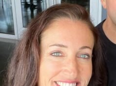 Mujer animando a corredores de maratón atacada por nutria furiosa que salió corriendo de los arbustos para morderla