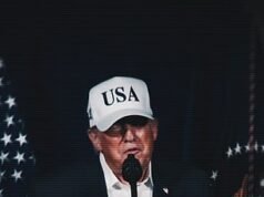 La Casa Blanca lanza una nueva y sorprendente estrategia para vender la guerra a Irán mientras los críticos advierten sobre las sombrías consecuencias