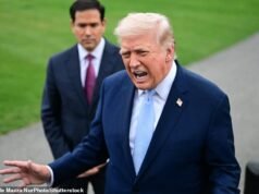 Albo contraataca después de que Donald Trump acusara a Australia de “no involucrarse” en su guerra con Irán, mientras Australia se suma a los llamados para reabrir el Estrecho de Ormuz.