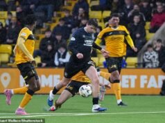 Se espera que los clubes rivales se unan a la convocatoria del Rangers de una reunión para abordar el problema del mal arbitraje en Escocia.